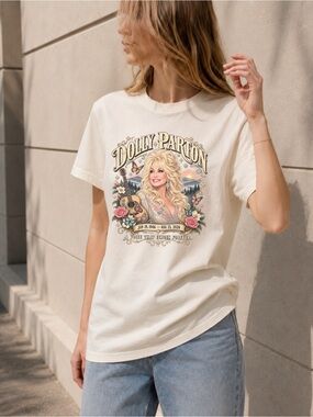 Dolly Parton Floral Music Graphic Tee Unisex T-Shirt